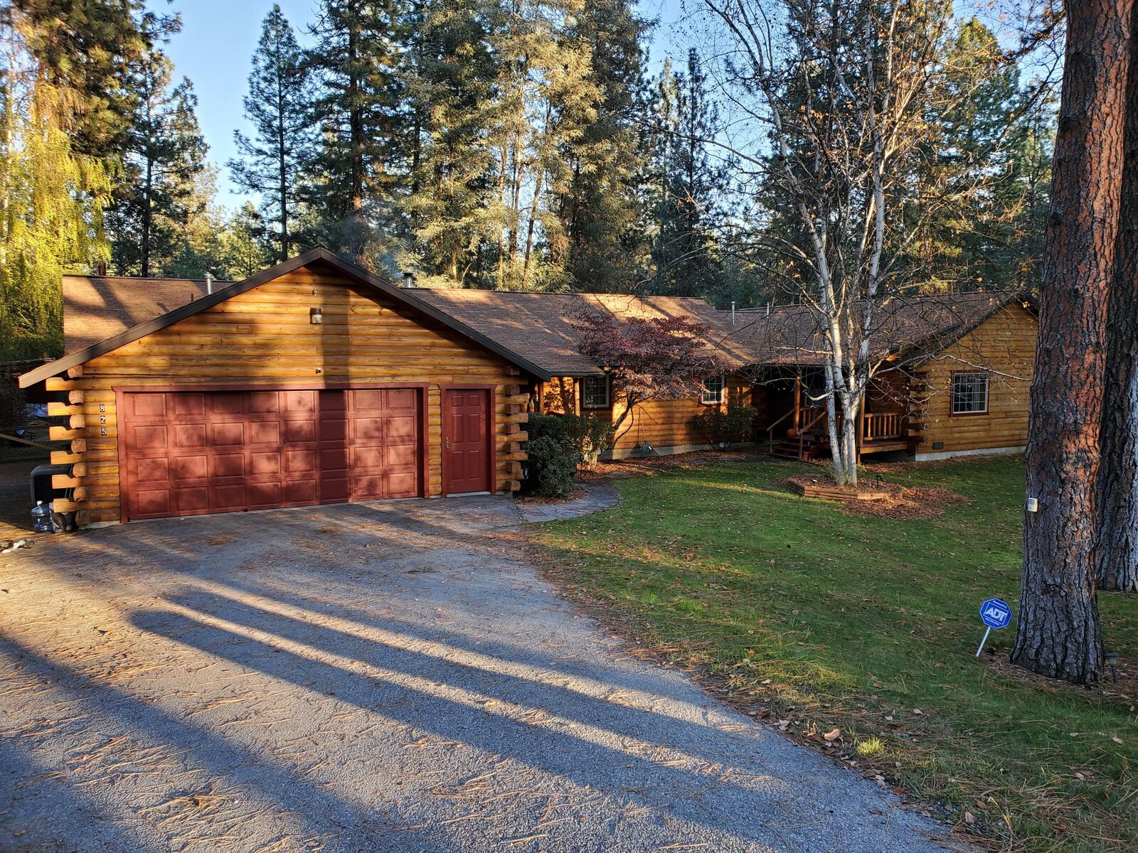 Property Photo: 825 S Josephine Rd WA 99141