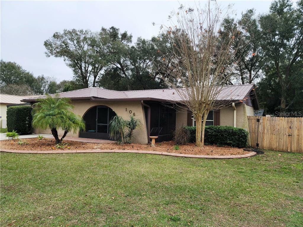 Property Photo:  106 Ravenway Drive  FL 33584 