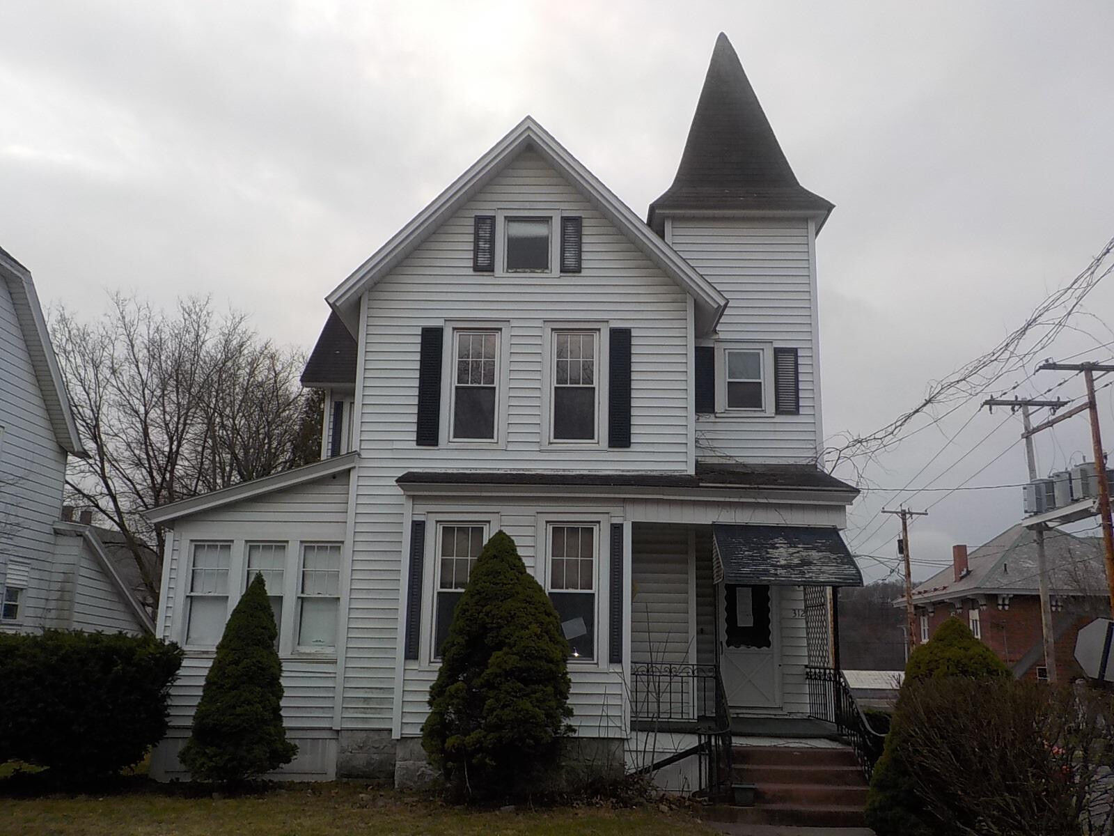 Property Photo:  312 Guy Park Avenue  NY 12010 