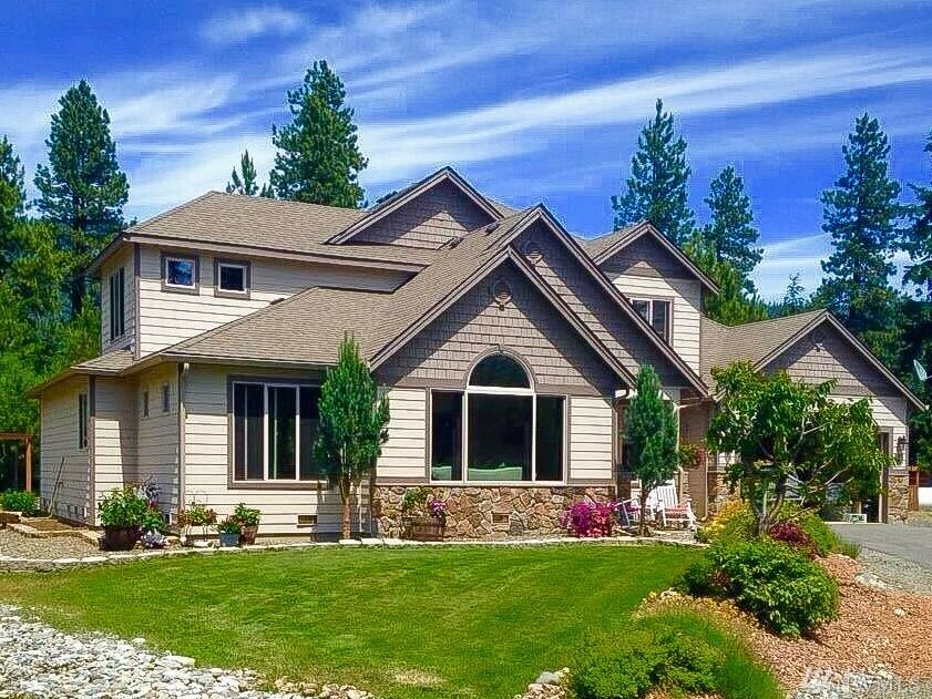 Property Photo:  901 Old Cedars Rd  WA 98922 