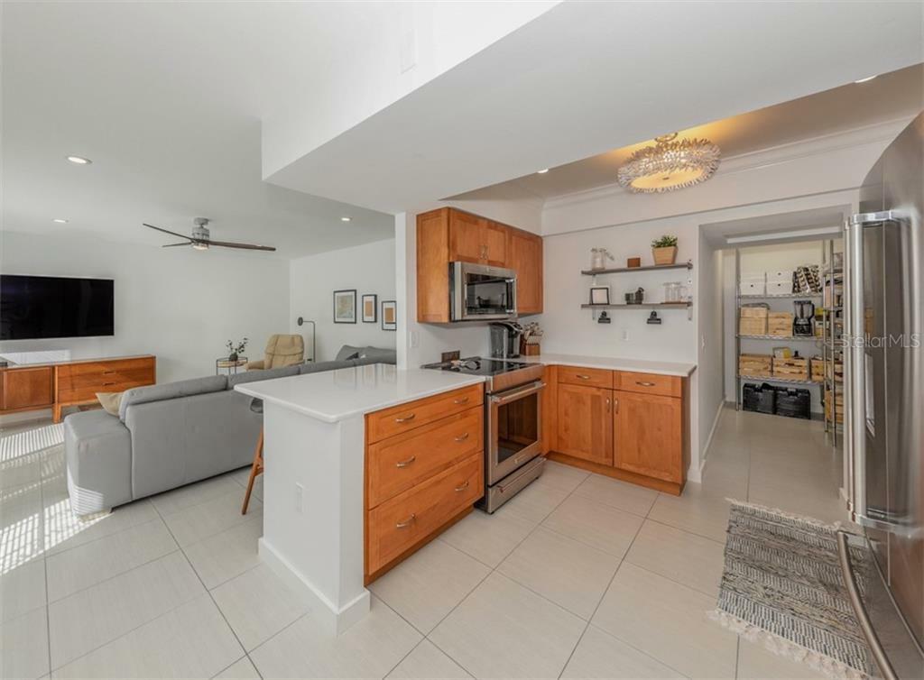 Property Photo: 1585 Tarpon Center Drive 26 FL 34285