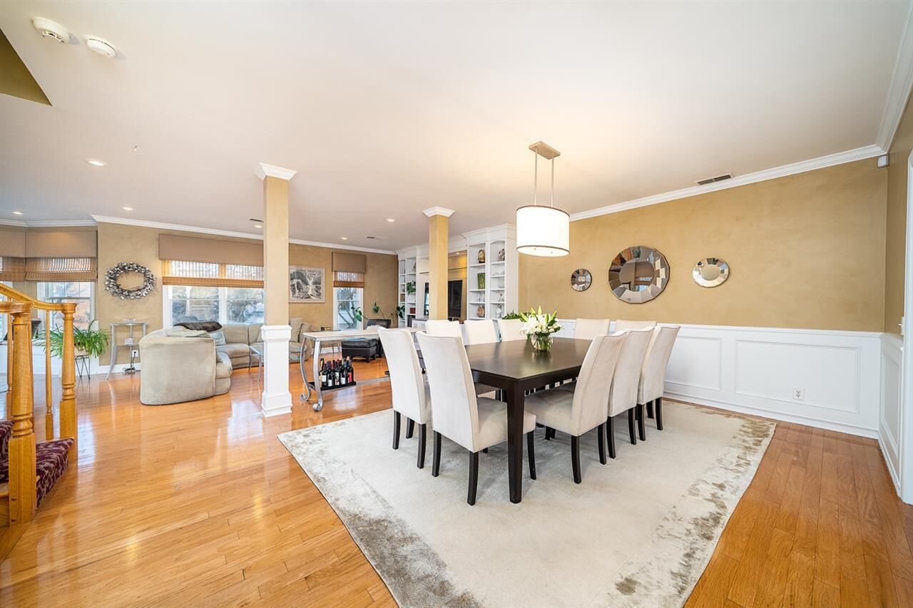 Property Photo:  50 Independence Way Th  NJ 07305 