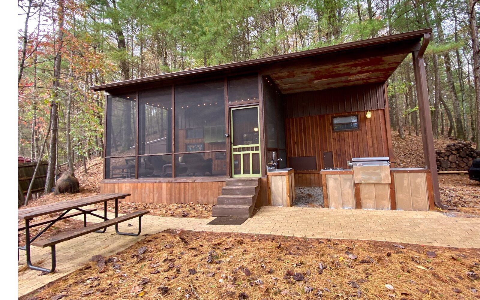 Property Photo:  203 31st Street  GA 30540 