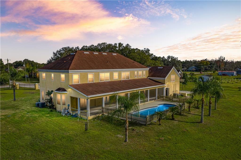 Property Photo:  3405 Old Mulberry Road  FL 33566 