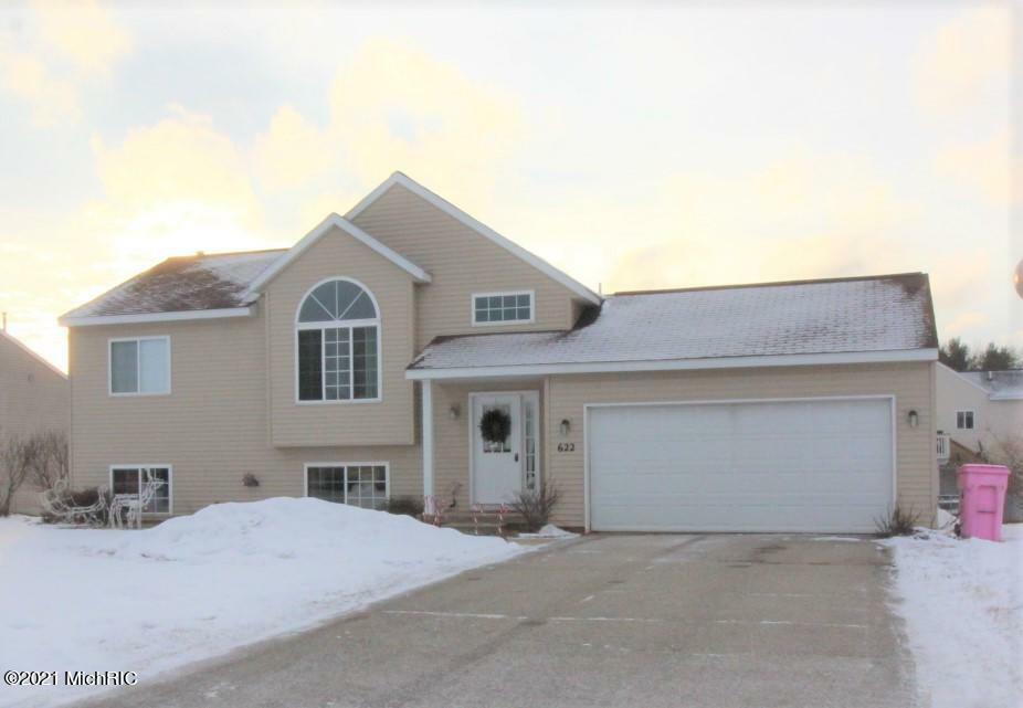 Property Photo: 622 Birch Run Street MI 49329