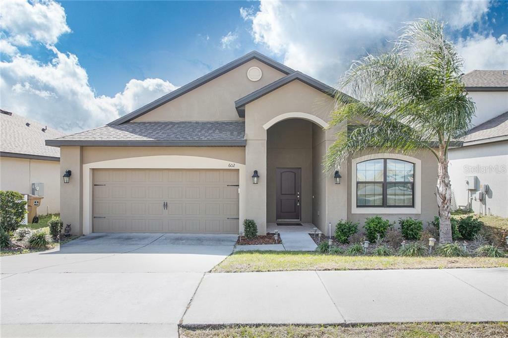 Property Photo:  602 Silverthorn Place  FL 34736 