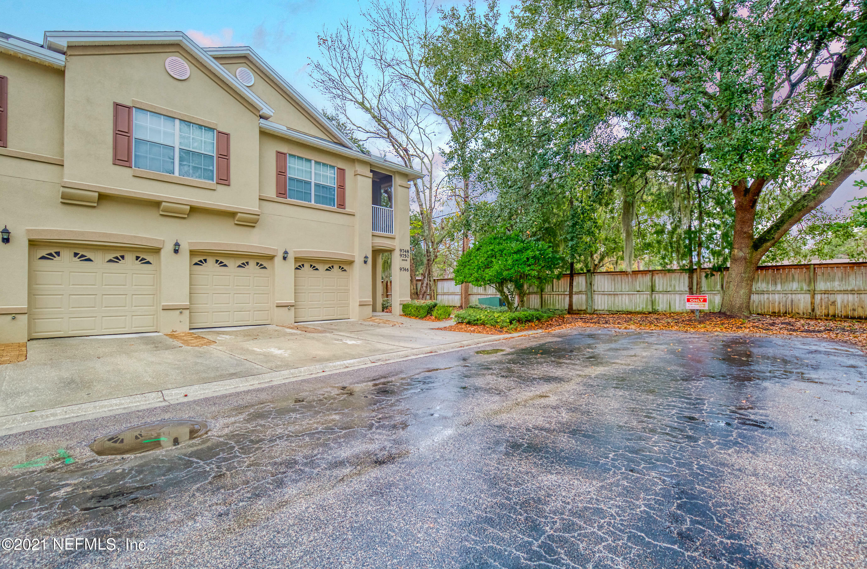 Property Photo: 9750 Summer Grove Way 113 FL 32257