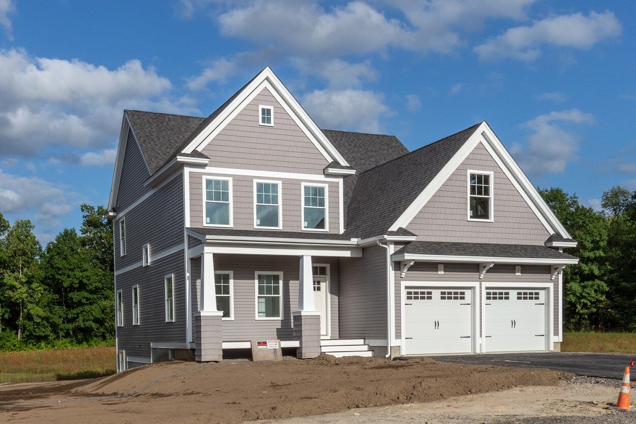 Property Photo:  7 Catesby Lane 41-14  NH 03053 