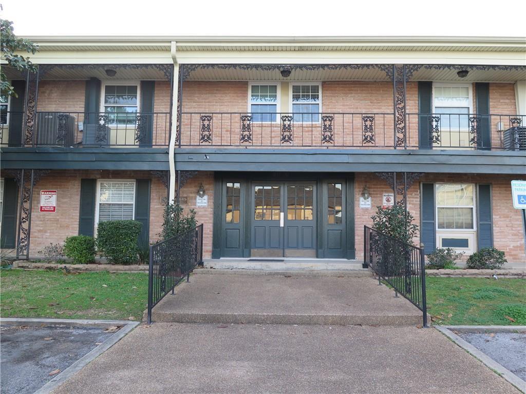 Property Photo: 3030 Edenborn Avenue 221 LA 70002