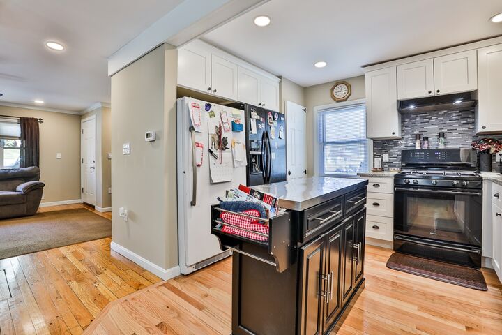 Property Photo: 427 Laurel Street NH 03103