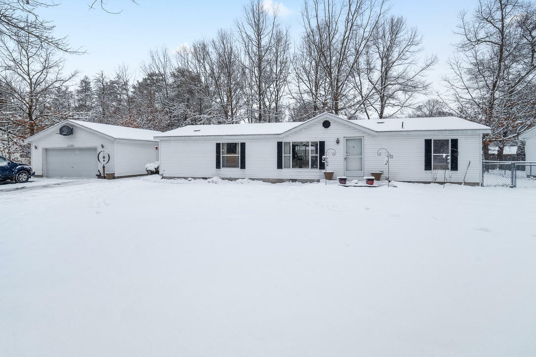 Property Photo:  6840 Pembrook Avenue  MI 49749 