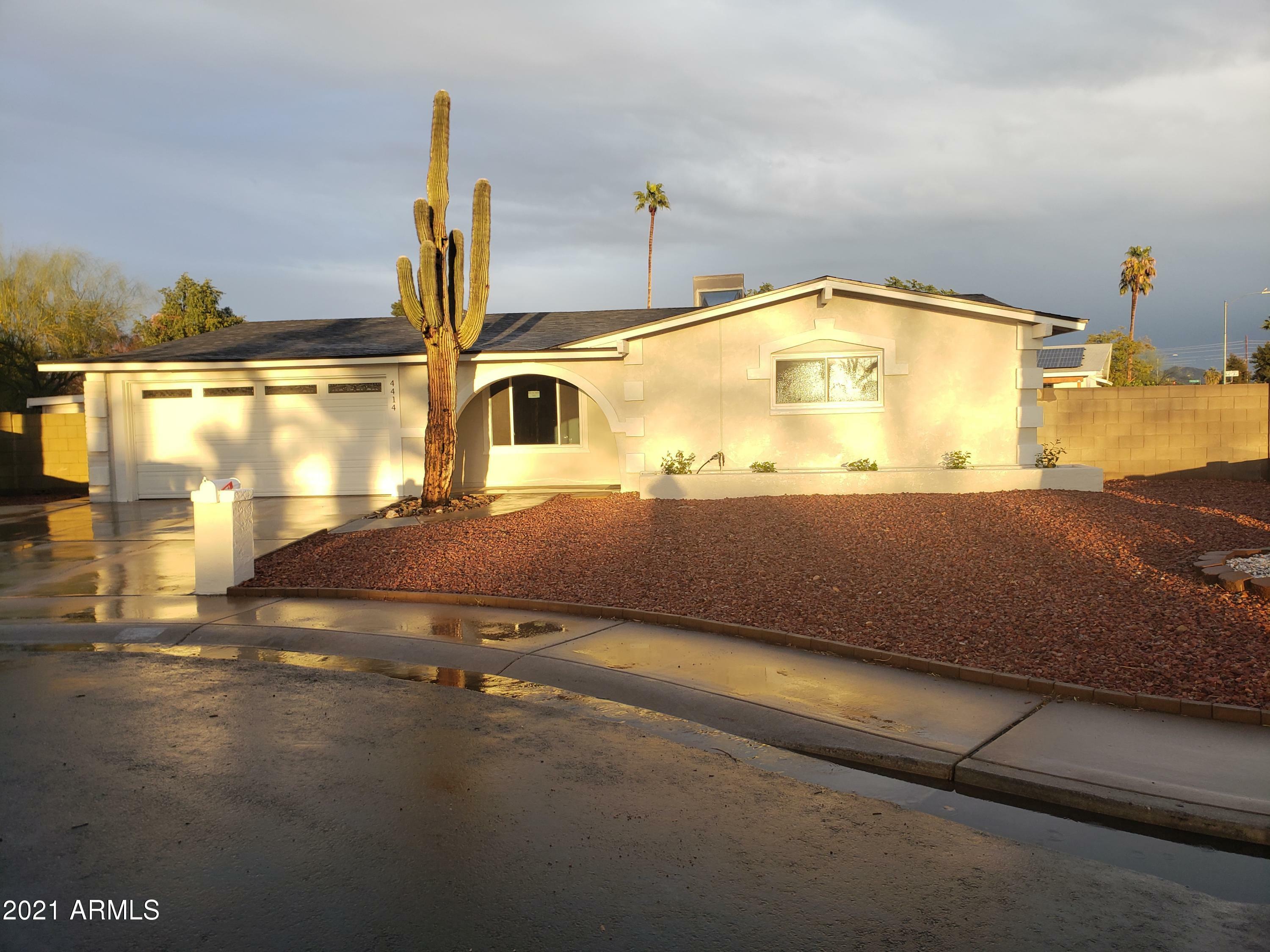 Property Photo:  4414 W Cholla Street  AZ 85304 