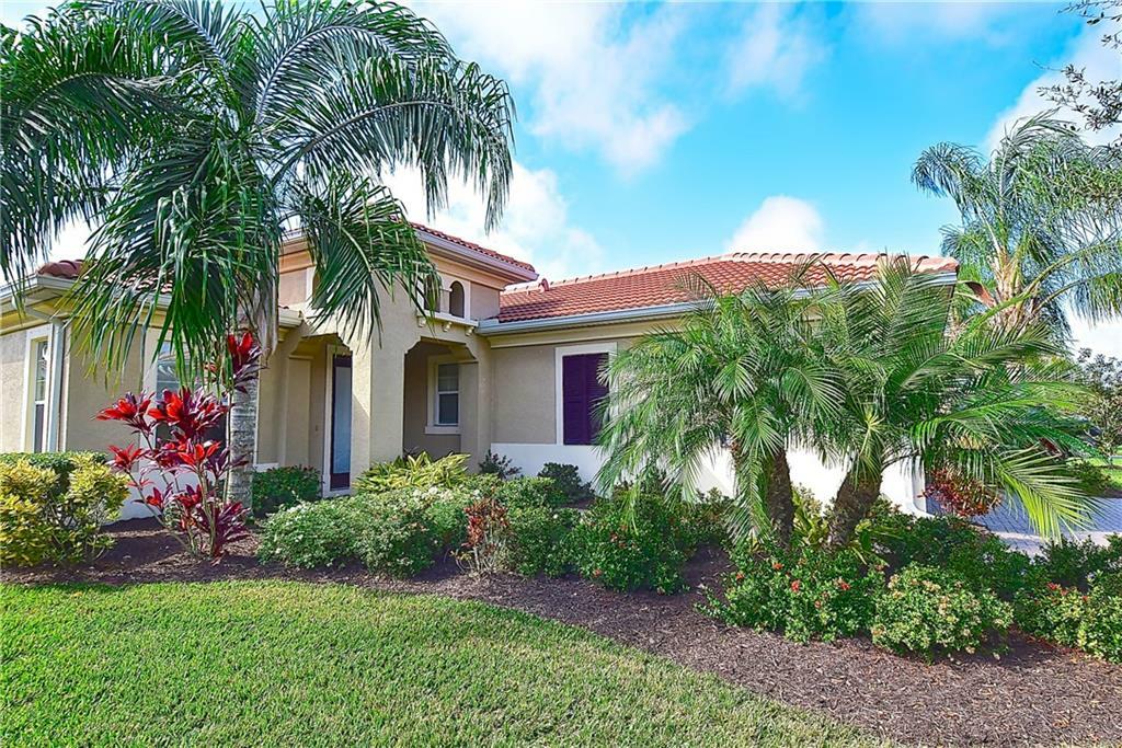 Property Photo: 156 Pesaro Drive FL 34275