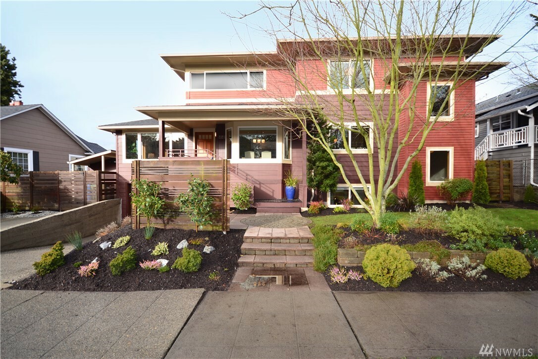 2128 N 60th St  Seattle WA 98103 photo