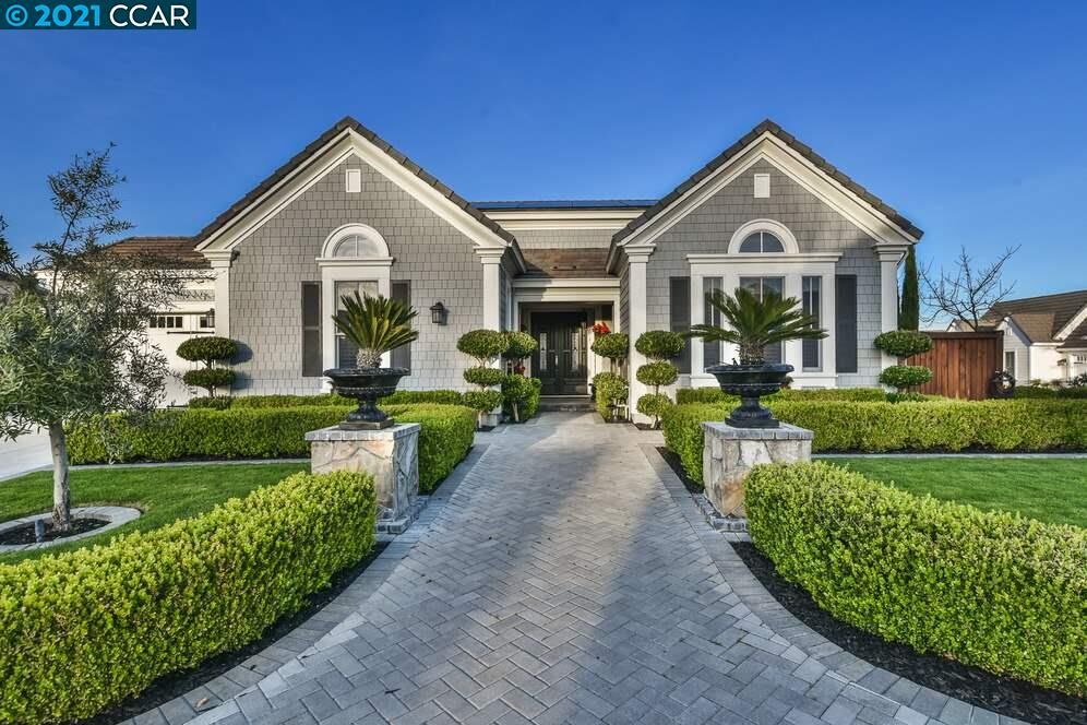 Property Photo:  1721 Latour Ave  CA 94513-4333 