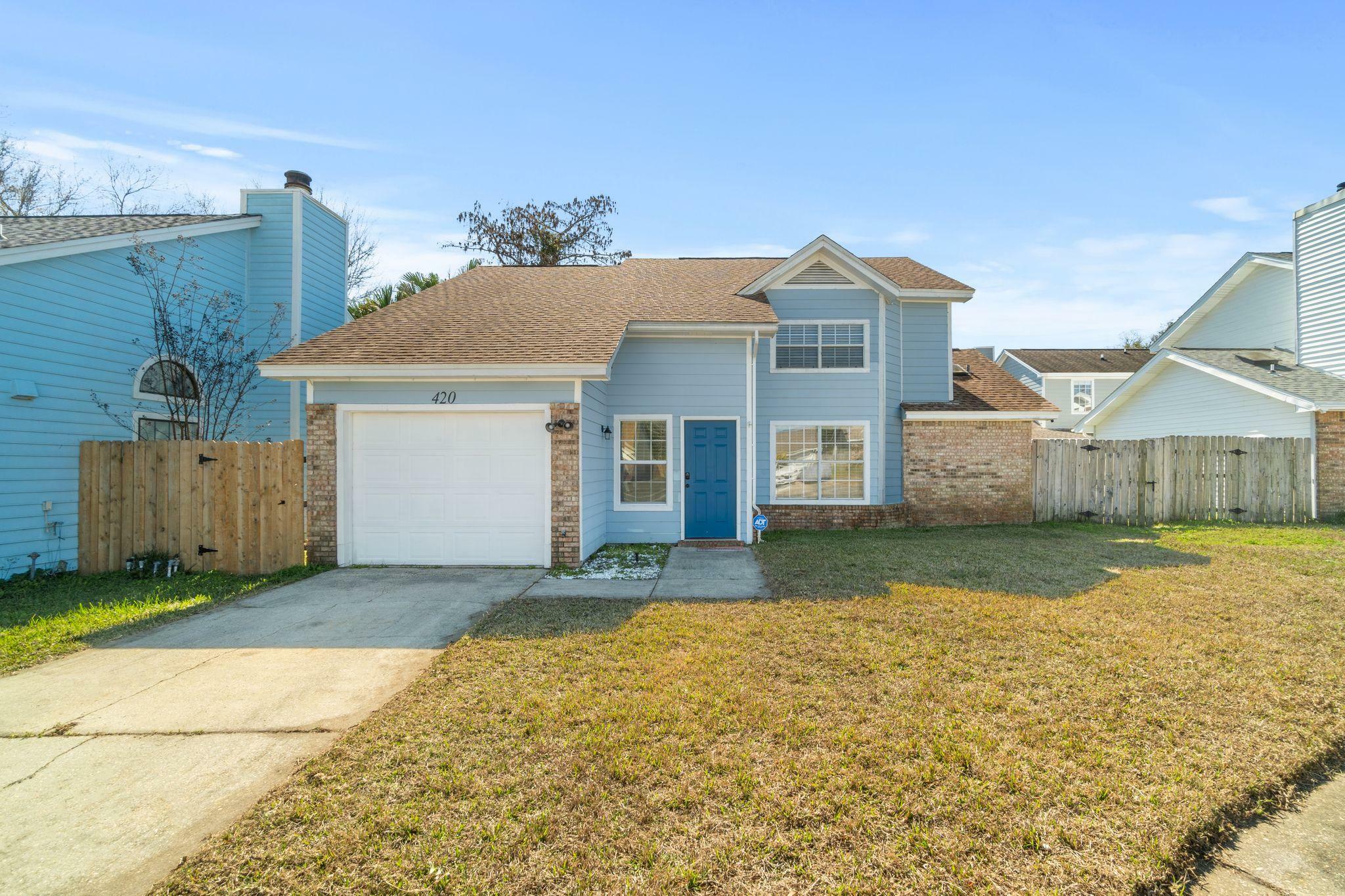 Property Photo:  420 NW Village Court  FL 32548 