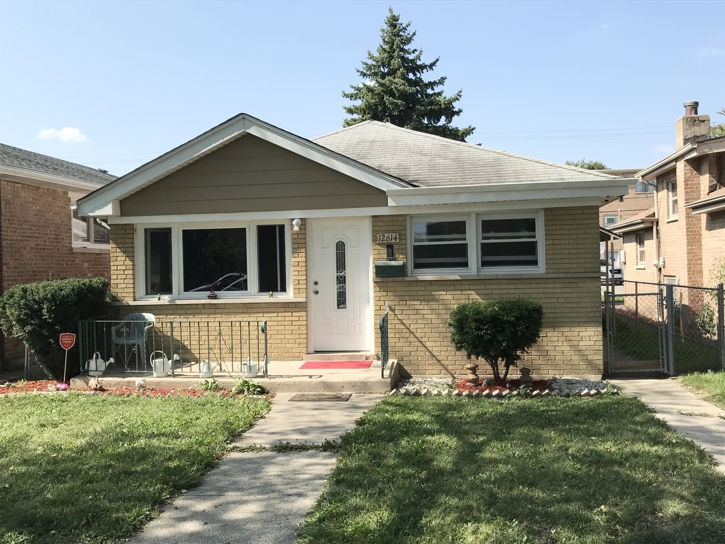 Property Photo: 12614 S Lincoln Street IL 60827