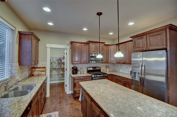 Property Photo: 2202 29th Ct NW WA 98502