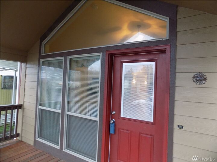 Property Photo:  168 US Hwy 101  WA 98550 