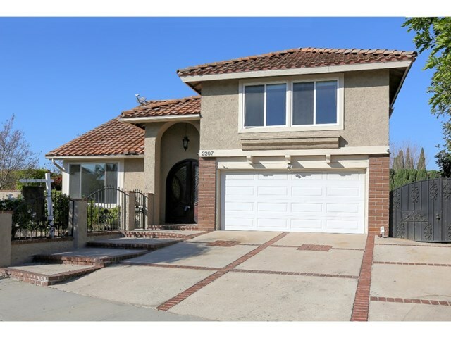 2207 E Deborah  Orange CA 92869 photo