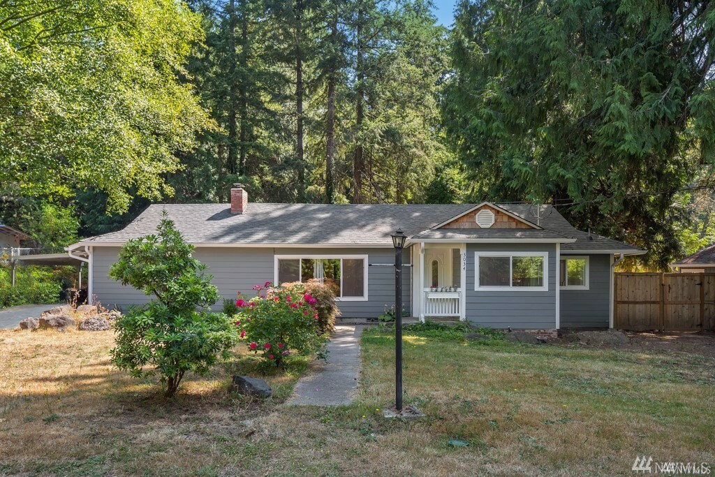 Property Photo:  3034 Hillside Dr NE  WA 98310 