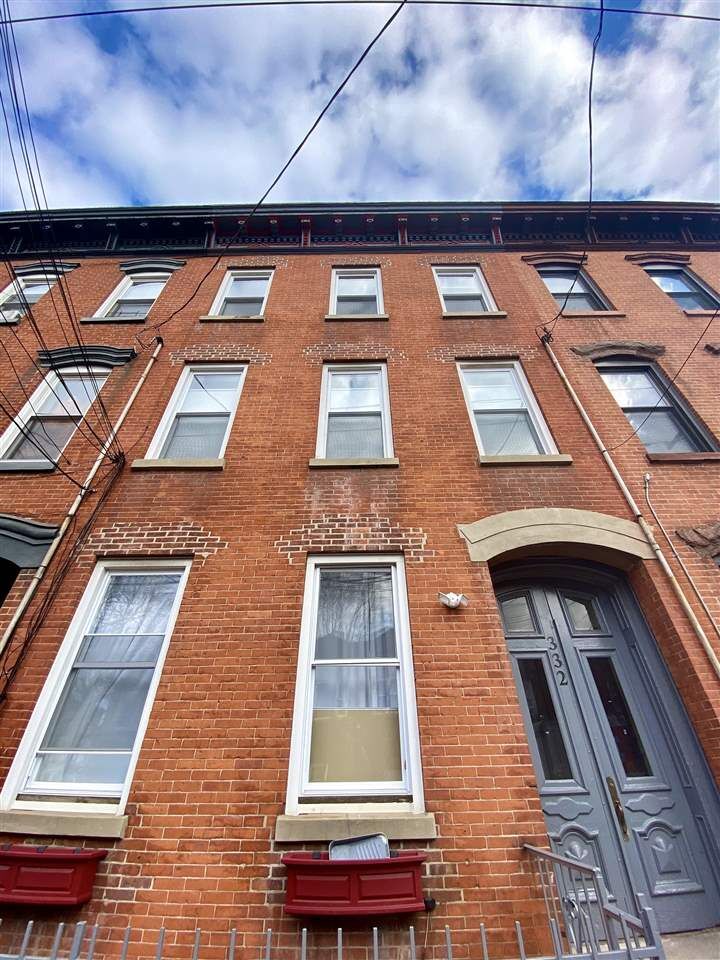 Property Photo:  332 Communipaw Ave 3  NJ 07304 