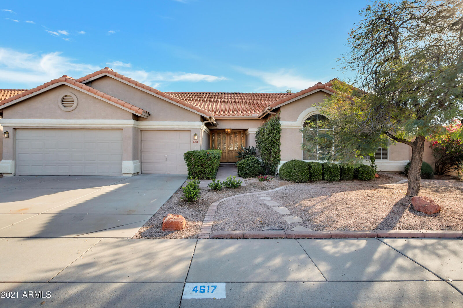 Property Photo:  4617 E Hearn Road  AZ 85032 