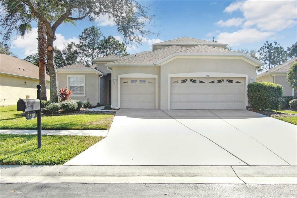 Property Photo:  3515 Hickory Hammock Loop  FL 33544 