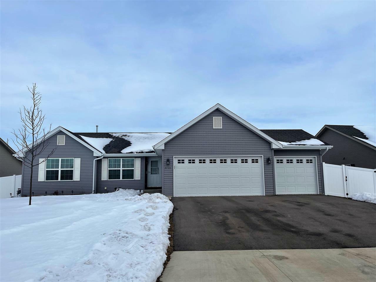 Property Photo:  3715 Eagles Ridge Dr  WI 53511 