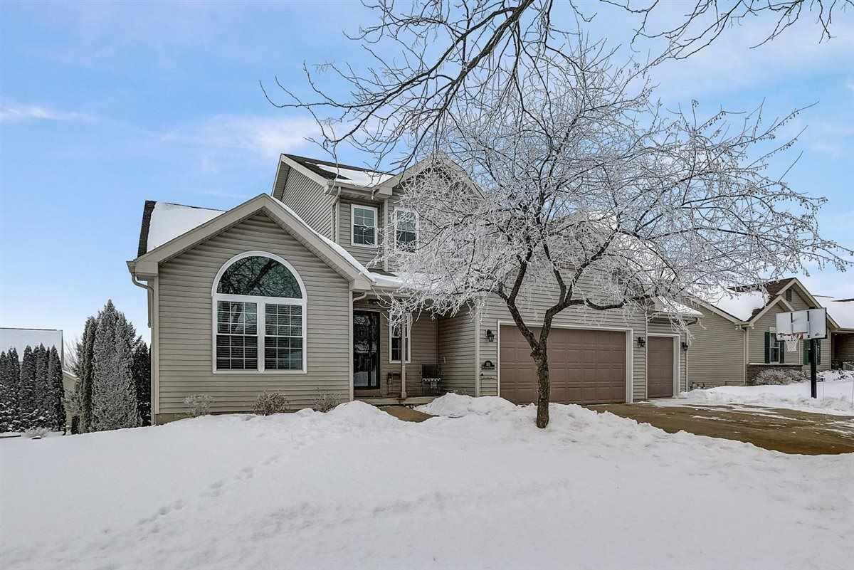 Property Photo:  328 Westridge Pky  WI 53593 