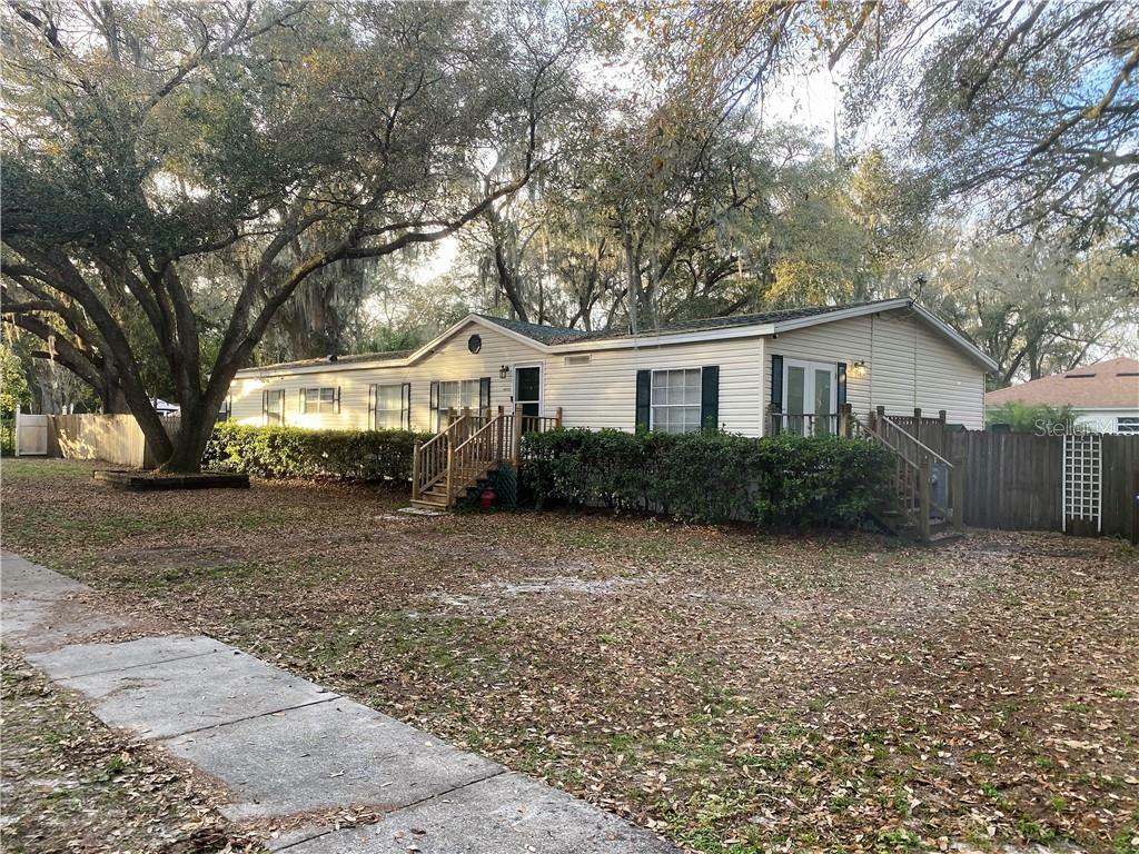 Property Photo: 10014 Ohio Avenue FL 33592