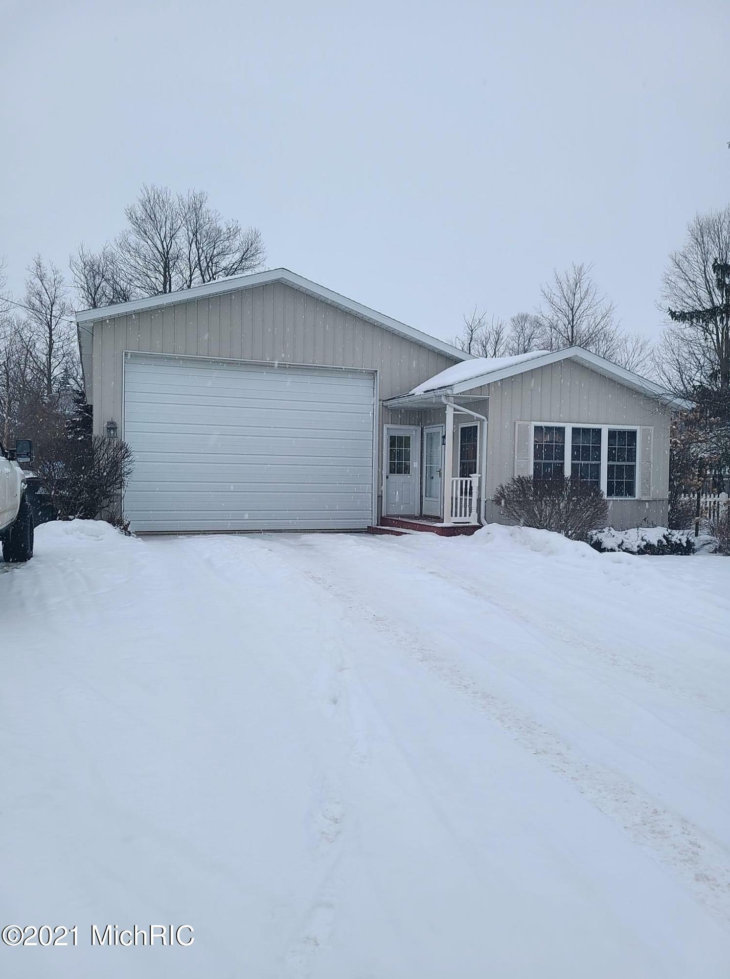 Property Photo:  1501 Tupper Lake Street  MI 48849 