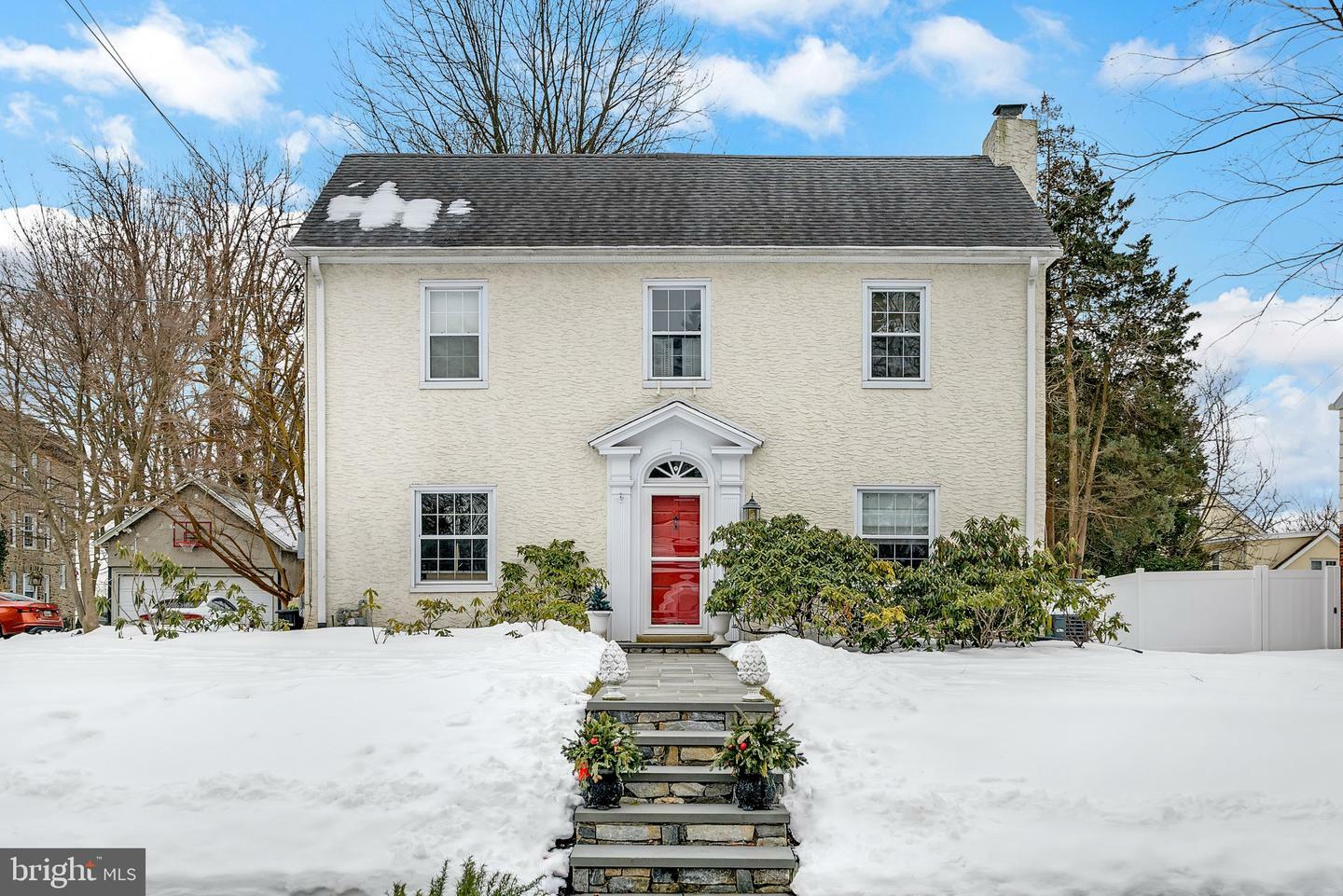 Property Photo: 18 E Albemarle Avenue PA 19050