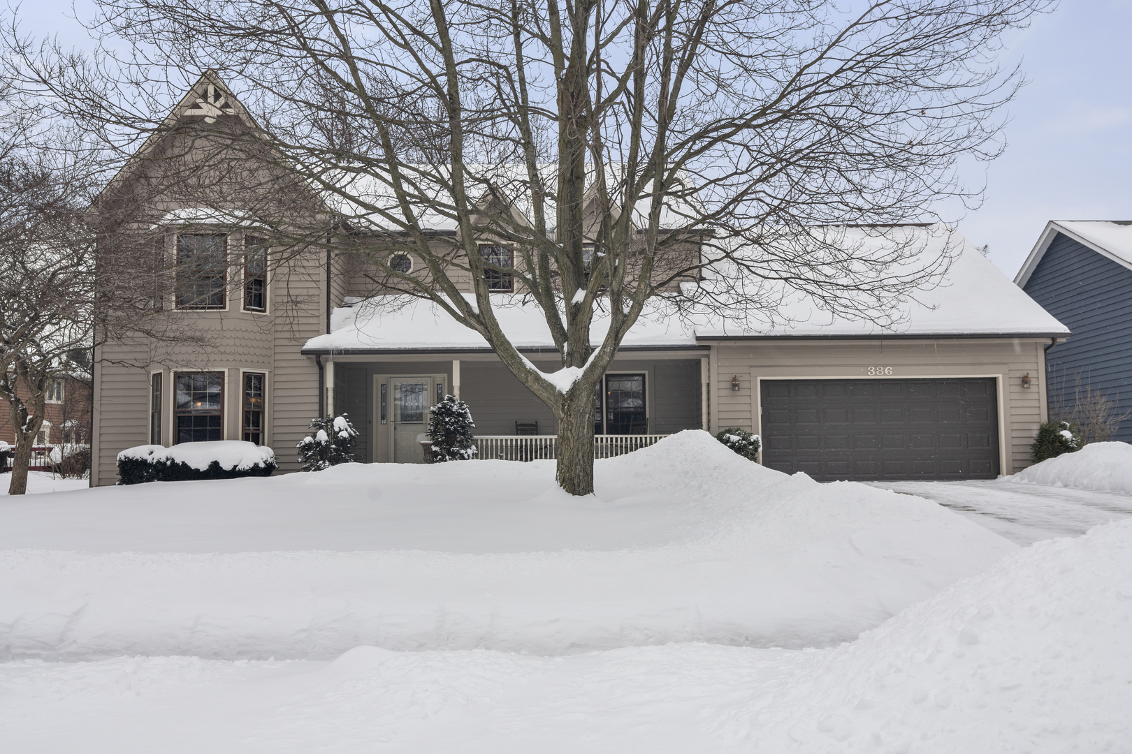 Property Photo: 386 Hoyer Court IL 60565