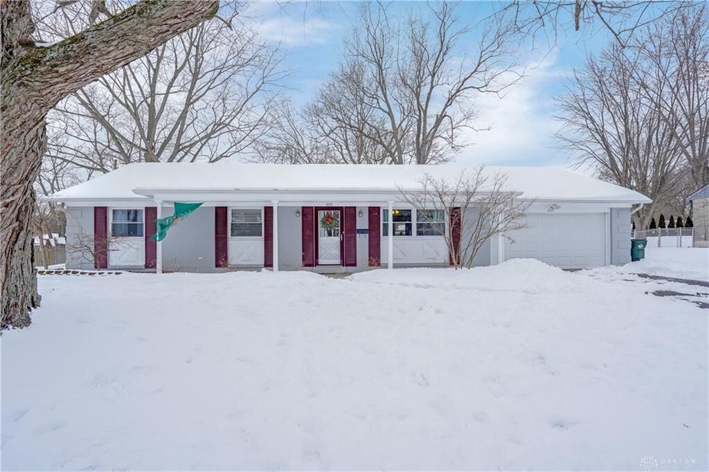Property Photo: 4909 Georgian Drive OH 45429