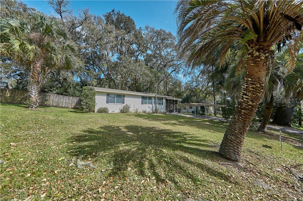 Property Photo:  3631 Lake View Drive  FL 32703 