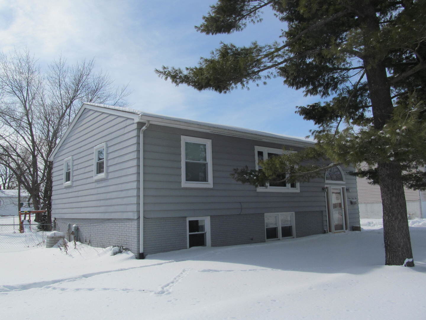 Property Photo:  9049 Fairway Drive  IL 60462 