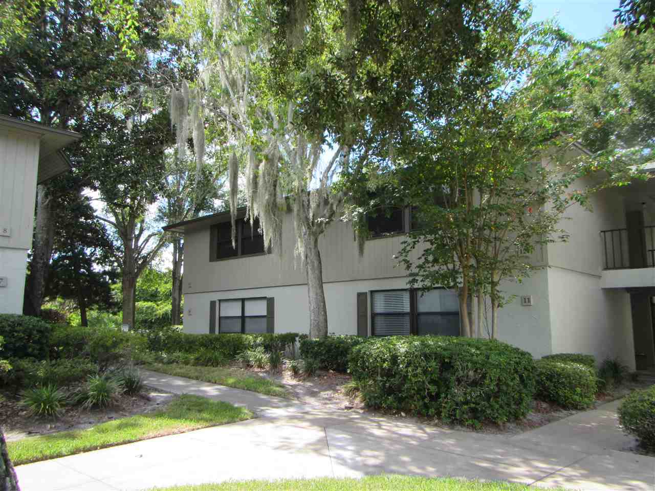 Property Photo:  10 Alcira Court  FL 32086 