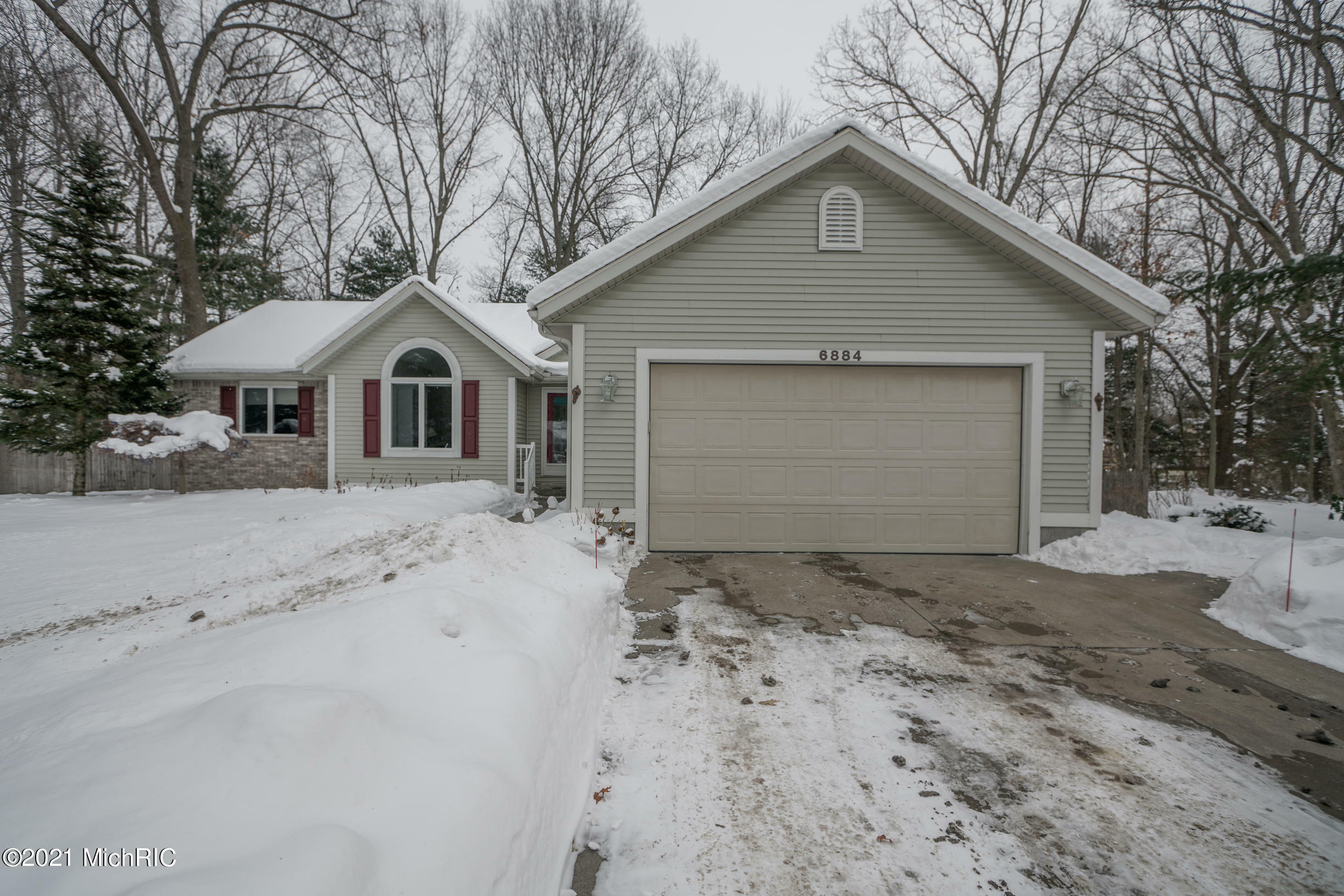 Property Photo:  6884 Wildwood Court  MI 49415 