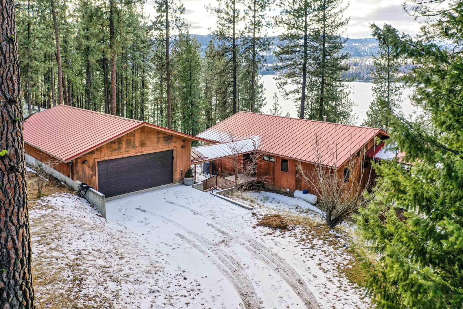Property Photo: 2034 Highway 25 S WA 99141