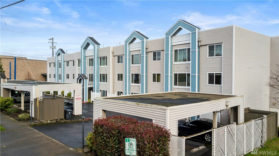 Property Photo:  25 N Broadway 104  WA 98403 