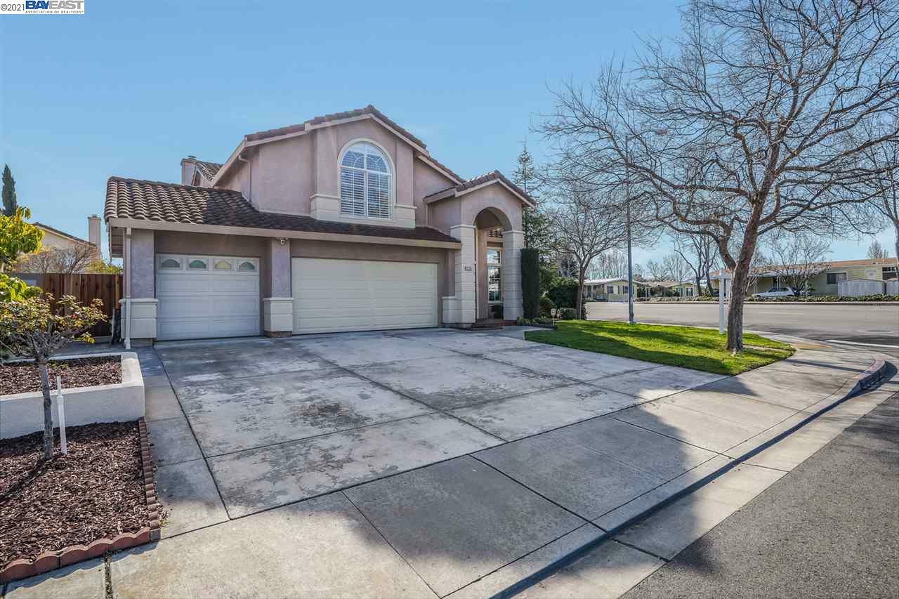 Property Photo:  32201 Horatio Ct  CA 94587 