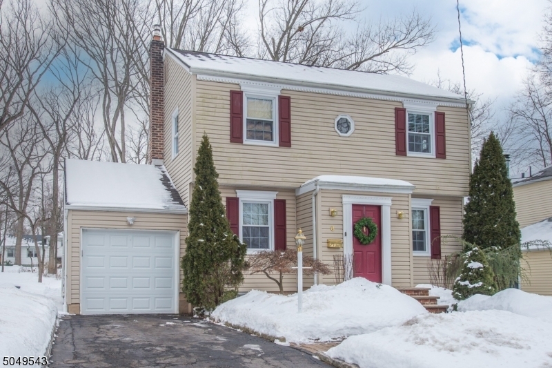 Property Photo: 8 Crestview Hill Rd NJ 07039