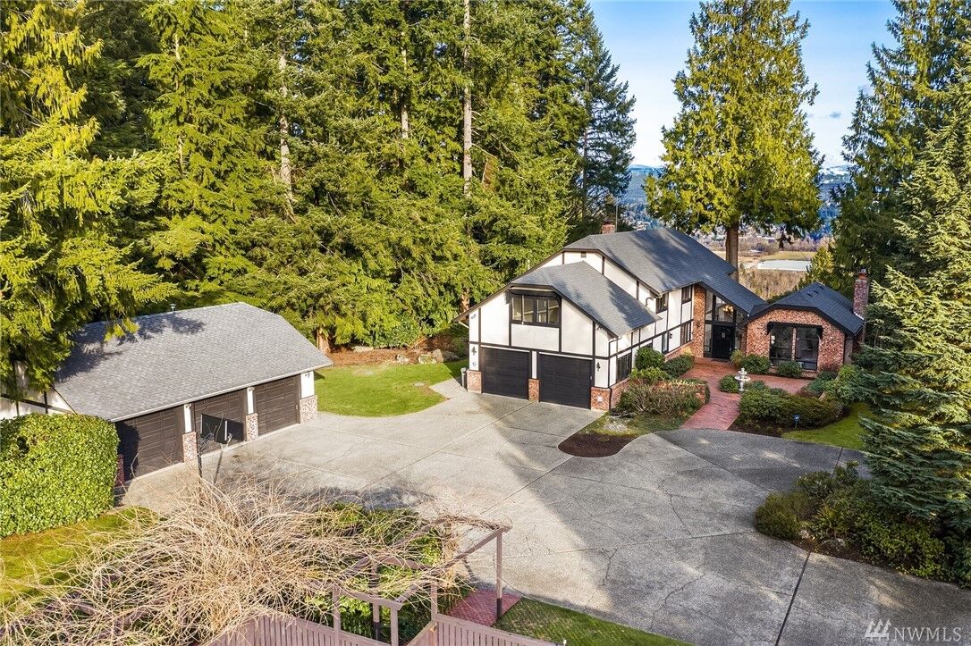 Property Photo: 15206 232nd Ave NE WA 98077