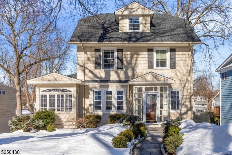 Property Photo: 9 Elm Pl NJ 07901