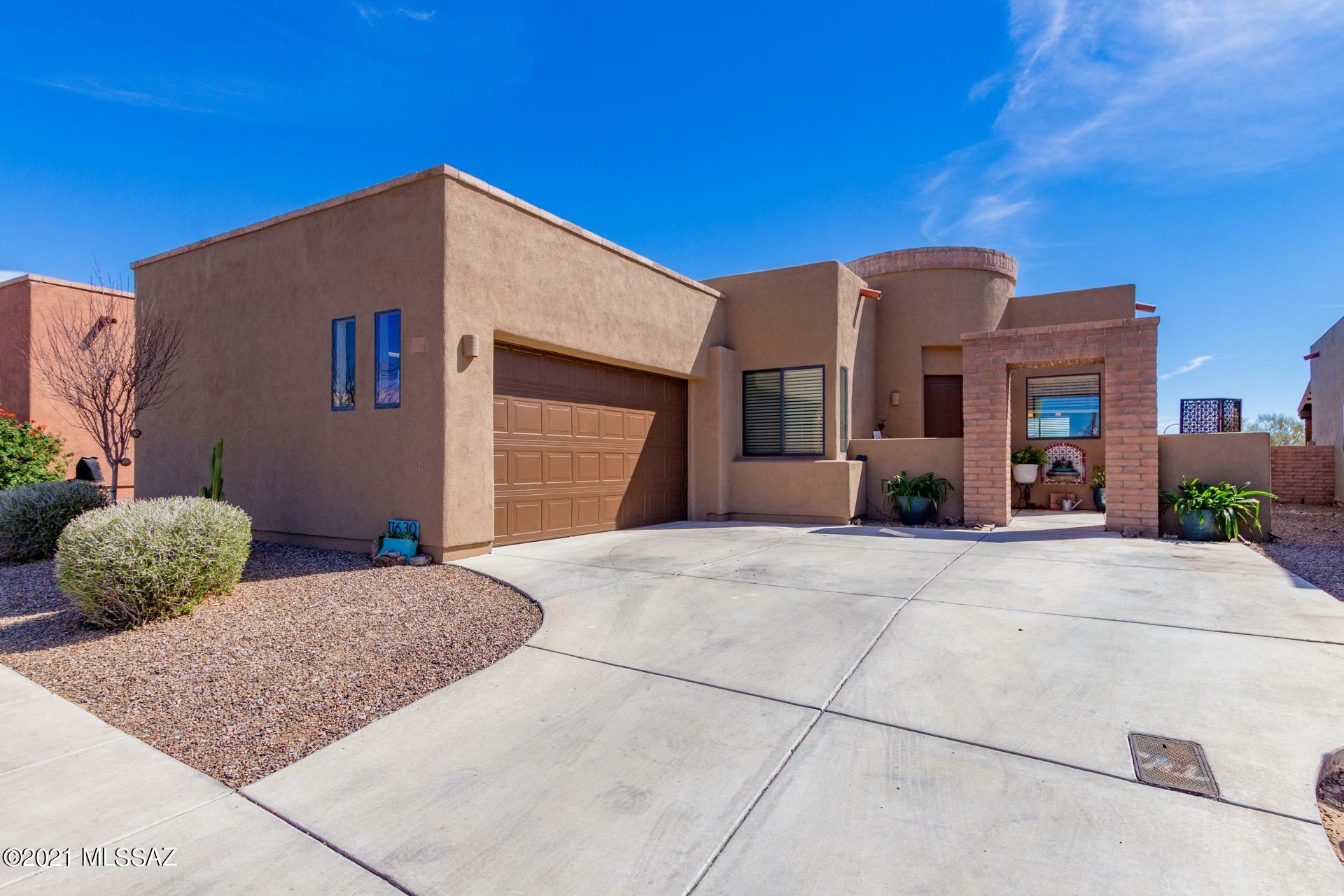 Property Photo:  11630 N Moon Ranch Place  AZ 85658 