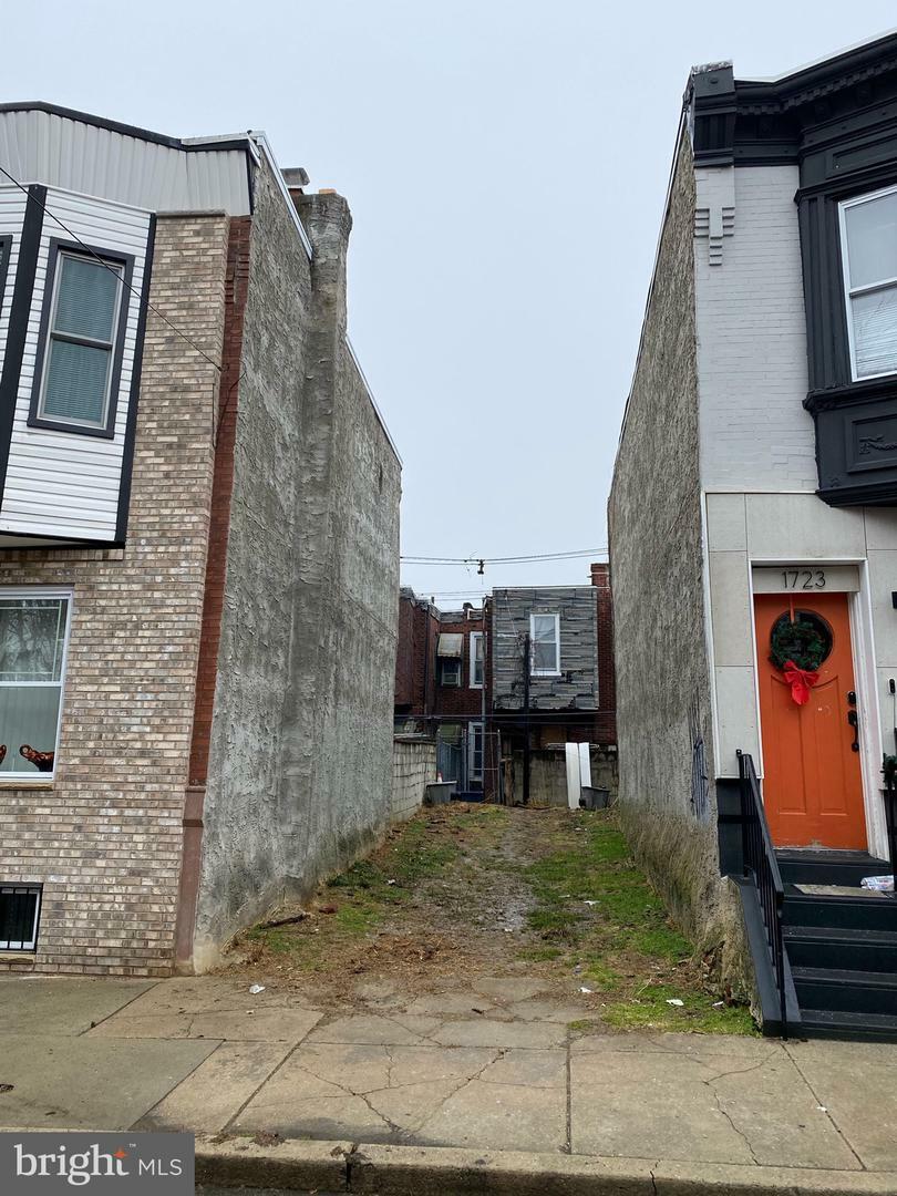 Property Photo:  1721 S Taylor Street  PA 19145 