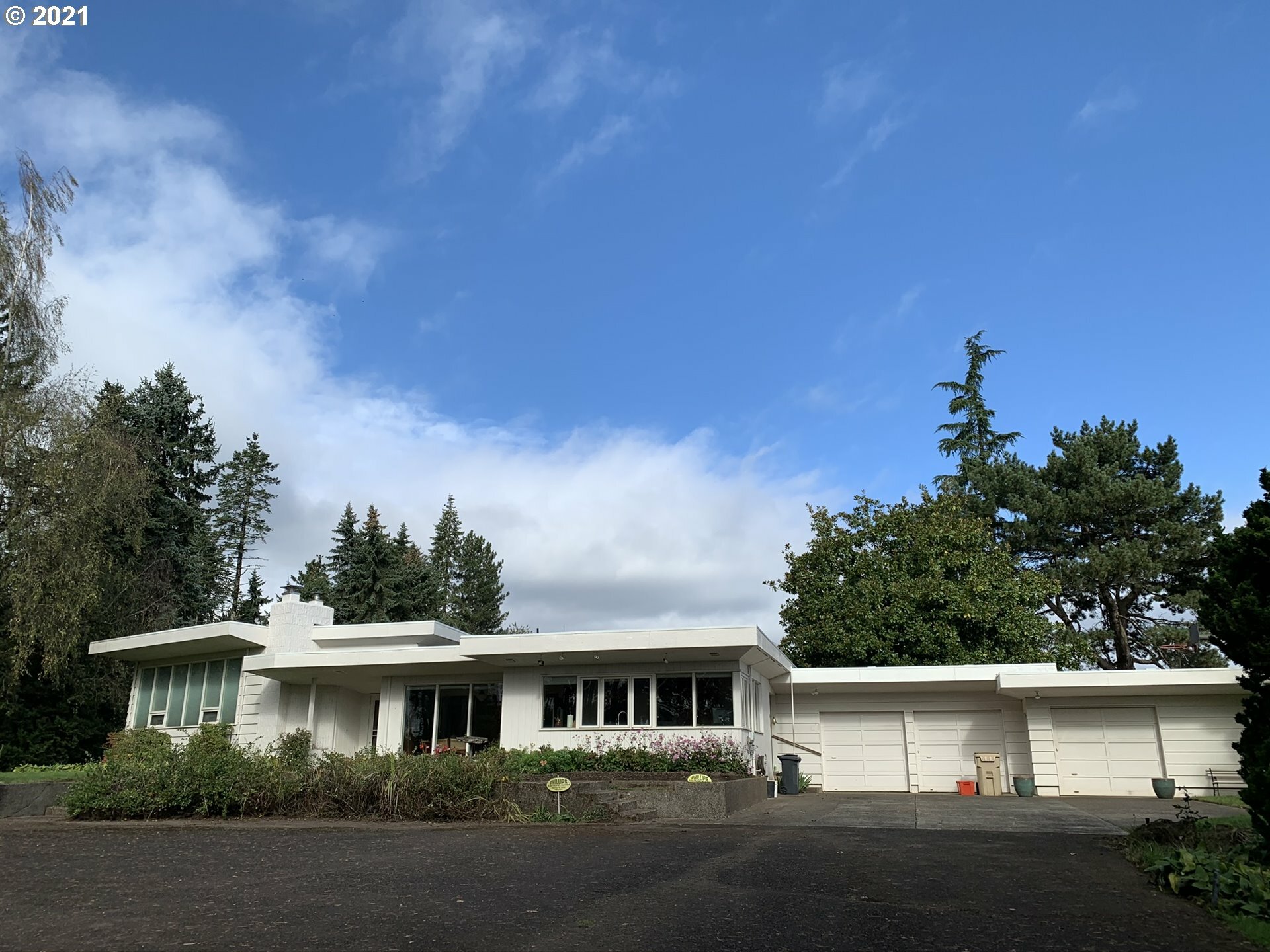 Property Photo:  22221 SW Stafford Rd  OR 97062 