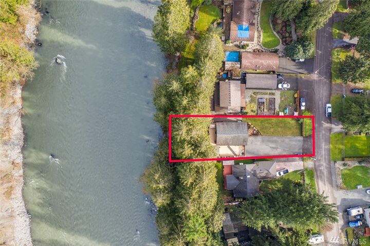 Property Photo:  18217 115th St NE  WA 98252 