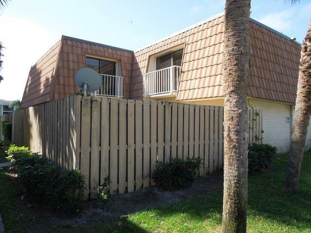 562 Green Springs Place  West Palm Beach FL 33409 photo